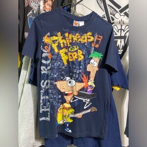 Vintage phineas and ferb Disney tee shirt